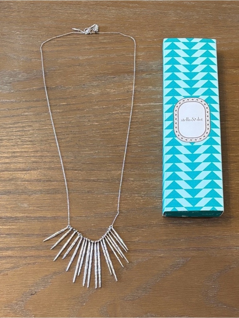 Stella & Dot Silver Necklace with box